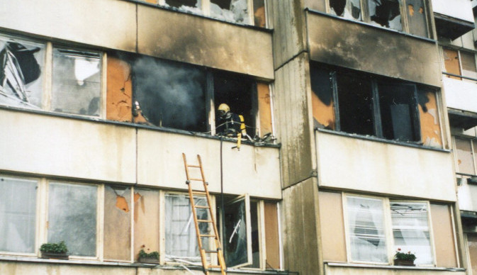 Pád stíhaček na sídliště Vltava