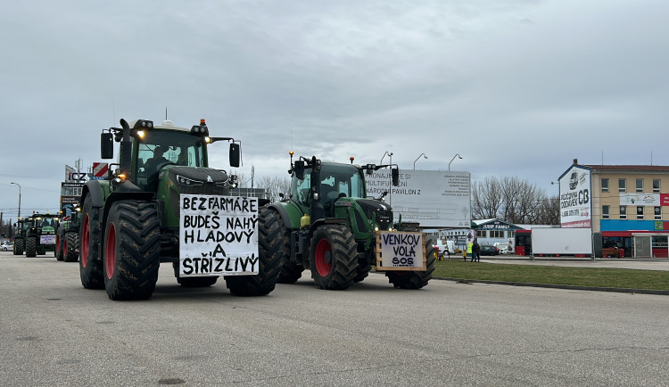 Vzkazy jihočeských zemědělců. : Stop diktátu z Bruselu, vzkázali zemědělci