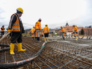 FOTOGALERIE: Oprava mostu v Týně nad Vltavou