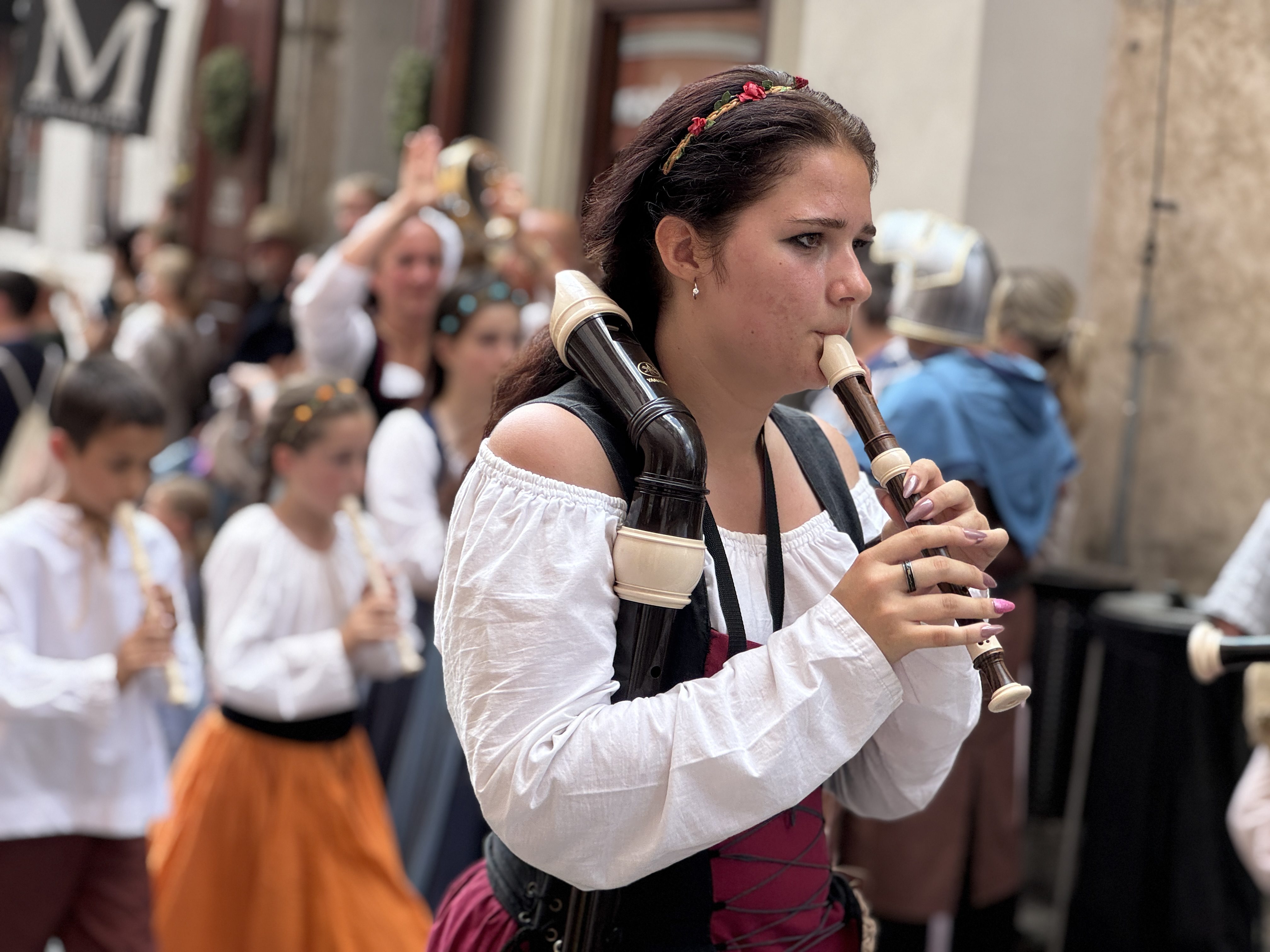 Český Krumlov se vrátil do časů Rožmberků. Podívejte se na Slavnosti pětilisté růže