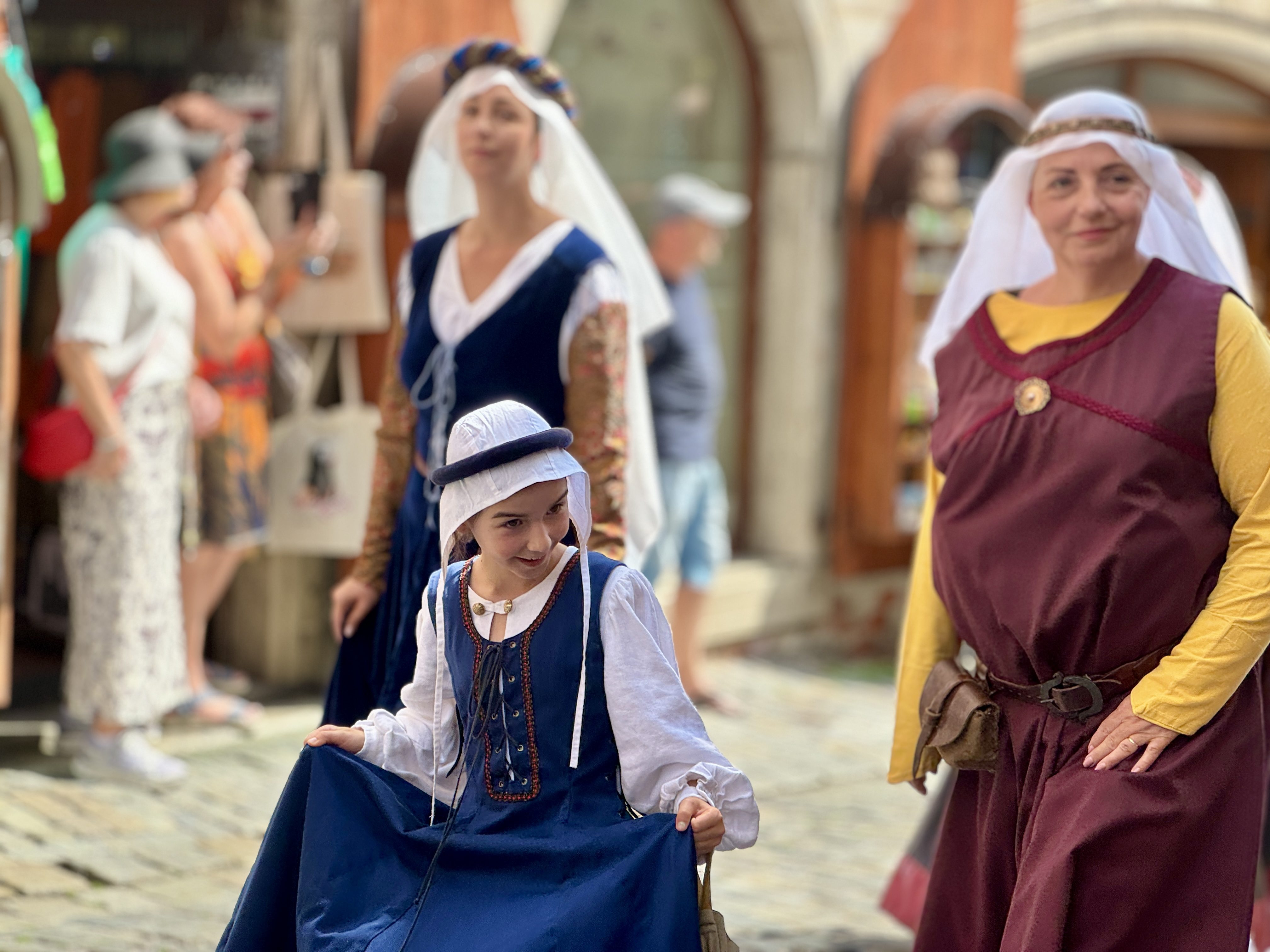 Český Krumlov se vrátil do časů Rožmberků. Podívejte se na Slavnosti pětilisté růže