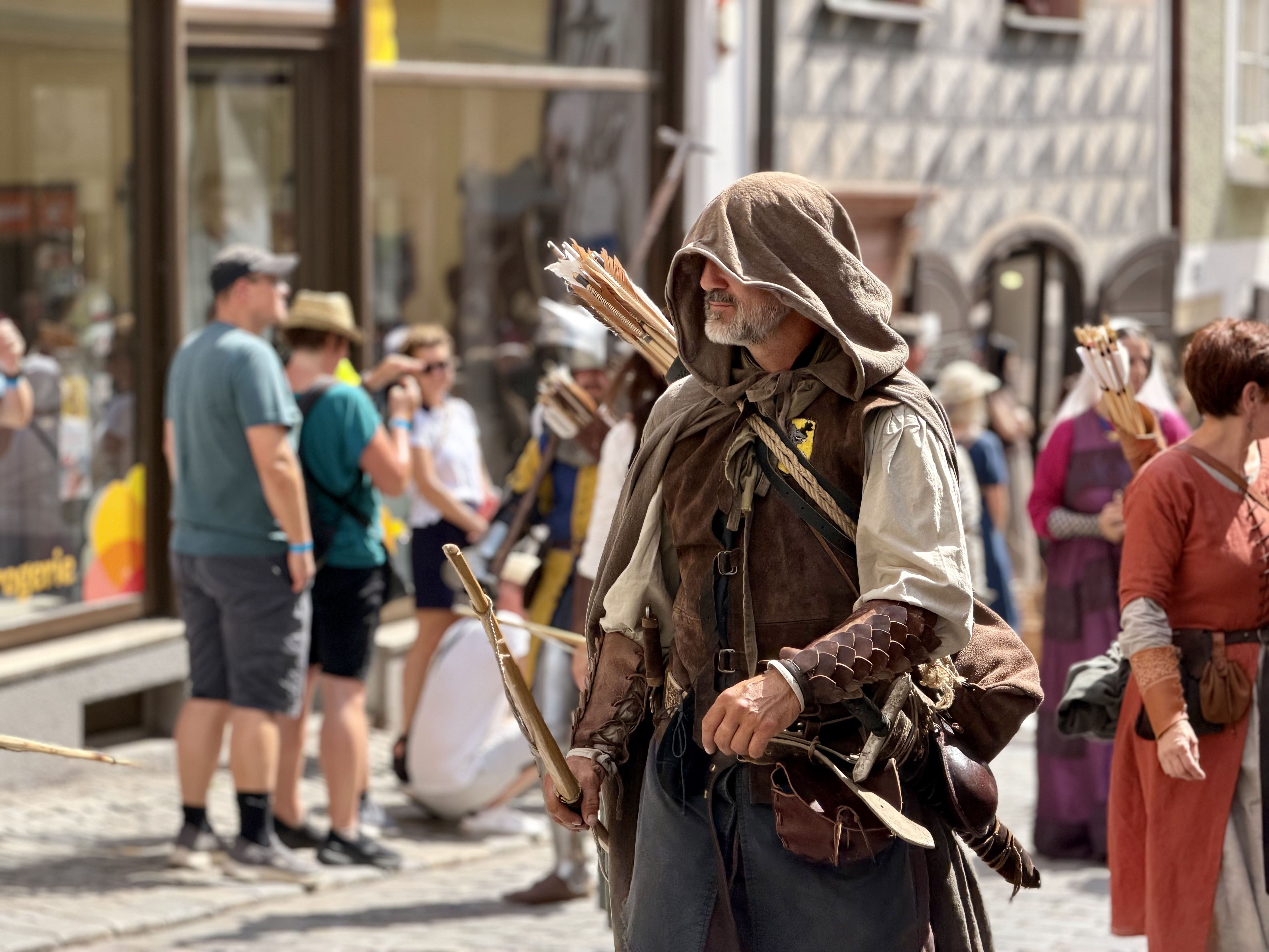 Český Krumlov se vrátil do časů Rožmberků. Podívejte se na Slavnosti pětilisté růže