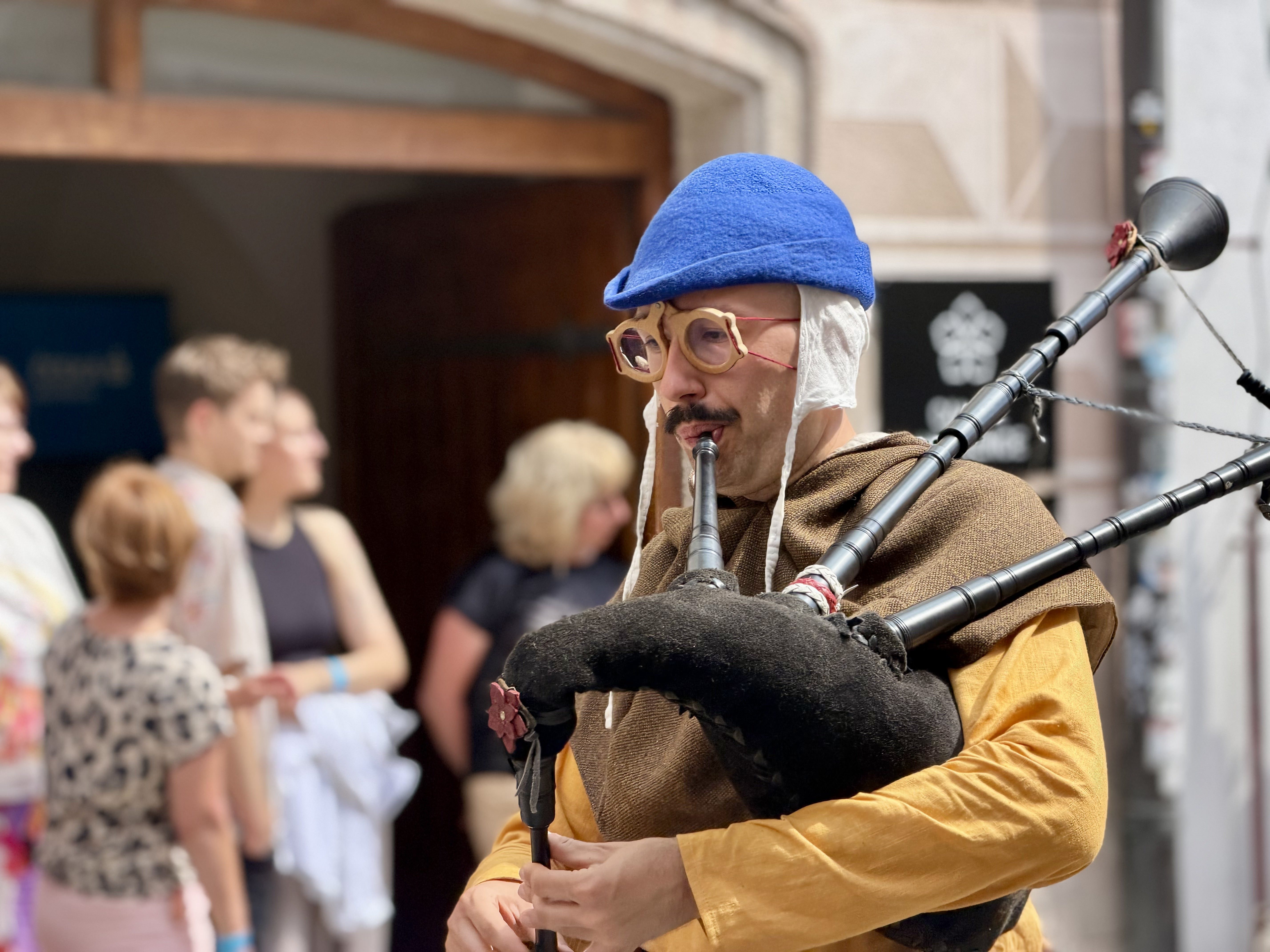 Český Krumlov se vrátil do časů Rožmberků. Podívejte se na Slavnosti pětilisté růže
