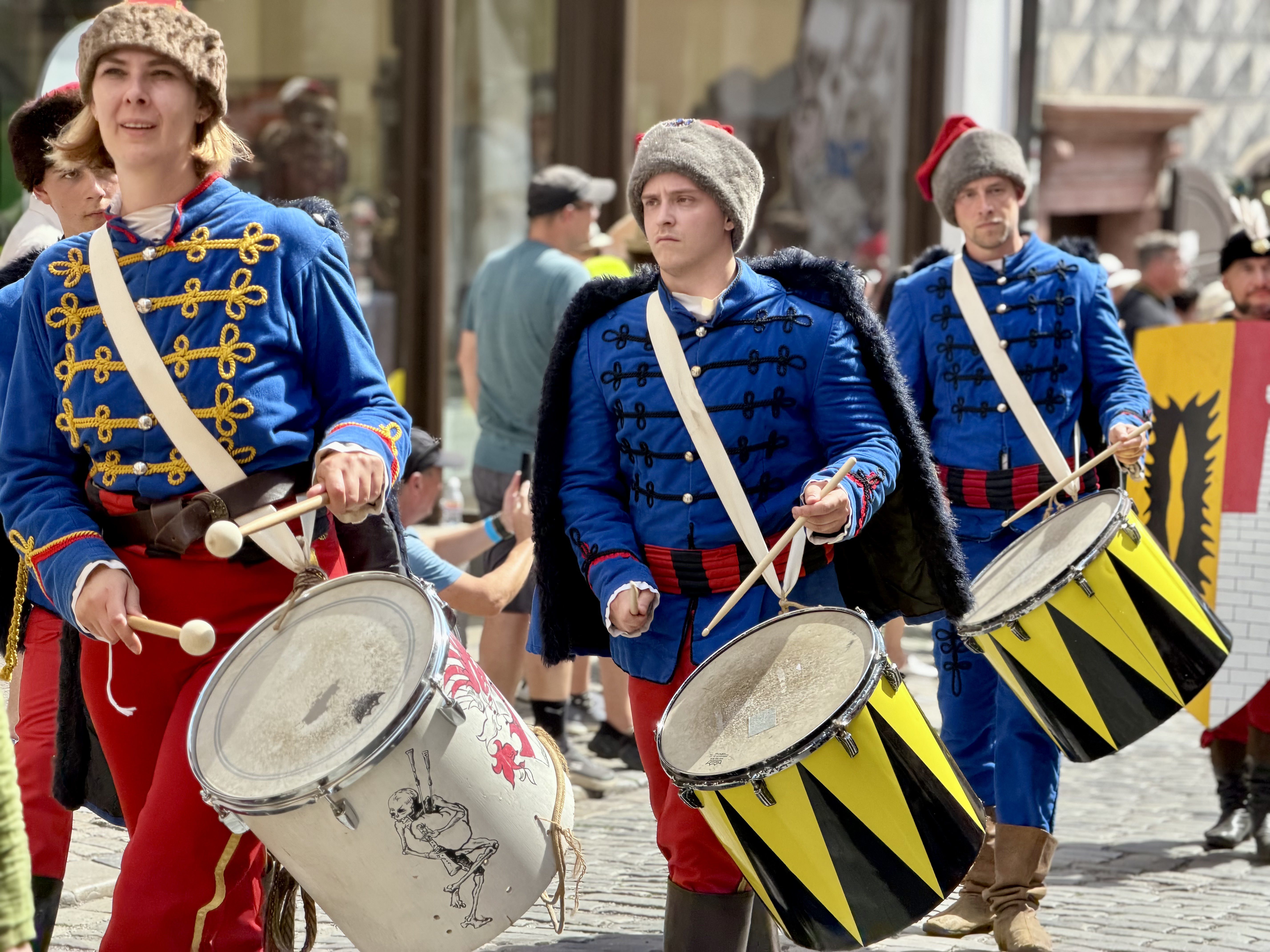 Český Krumlov se vrátil do časů Rožmberků. Podívejte se na Slavnosti pětilisté růže