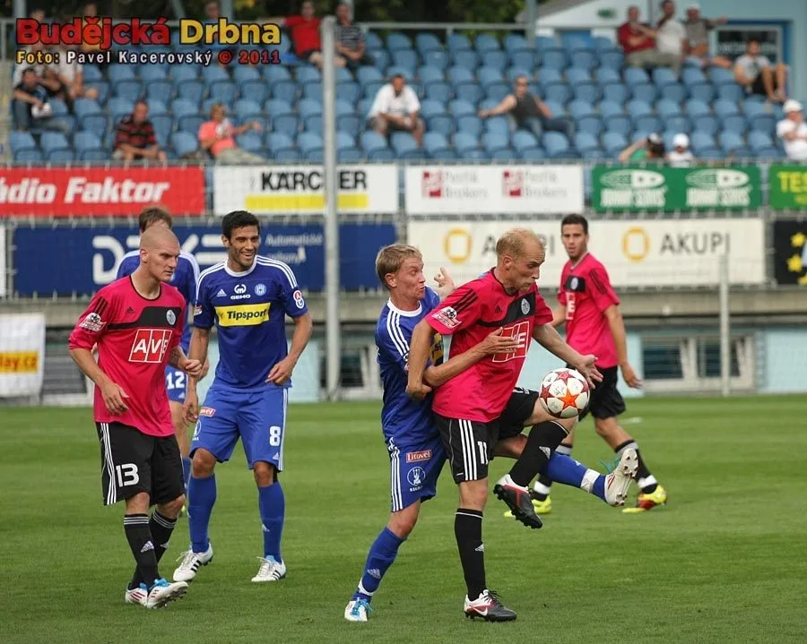 Lukáš Bajer dotírá na domácího Grigorije Chirkina