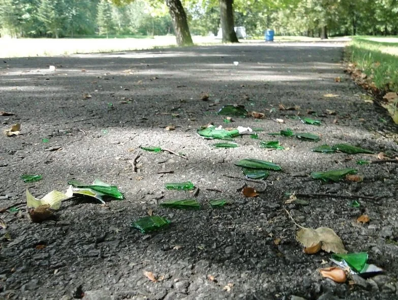 střepy ve Stromovce