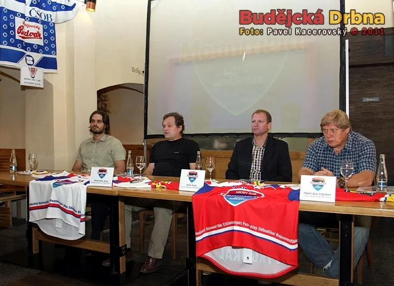Tisková konference HC Mountfield před začátkem extraligové sezony