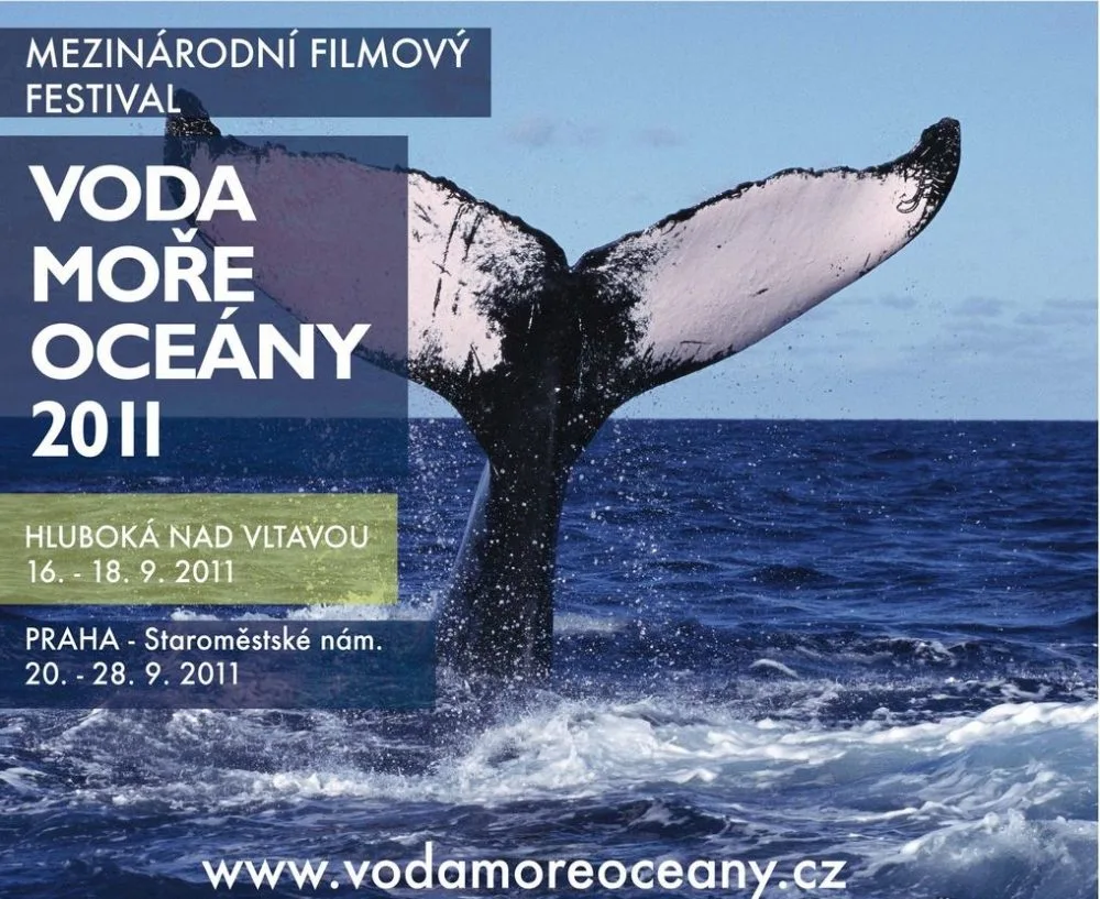 Voda moře oceány na Hluboké