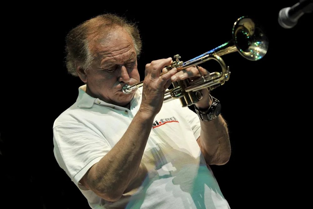 latzo deczi