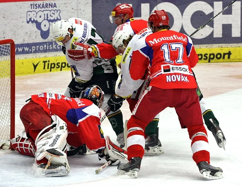 Ze závaru před Kovářovou svatyní se Skladaný s Melenovským neprosadili