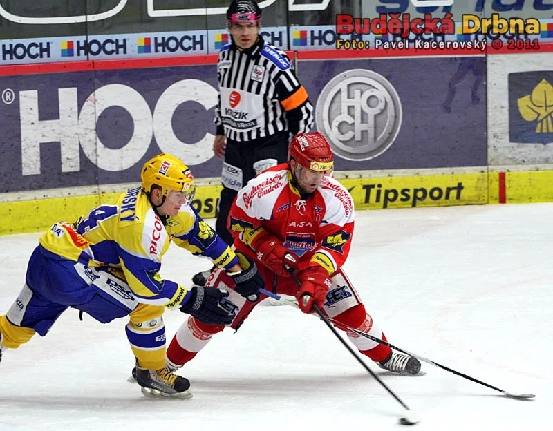 David Kuchejda přes Petra Zámorského vystřelil