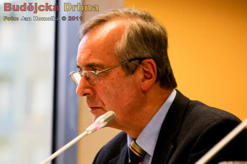 Místopředseda JUDr. Rudolf Hrubý z Ekonomické fakulty