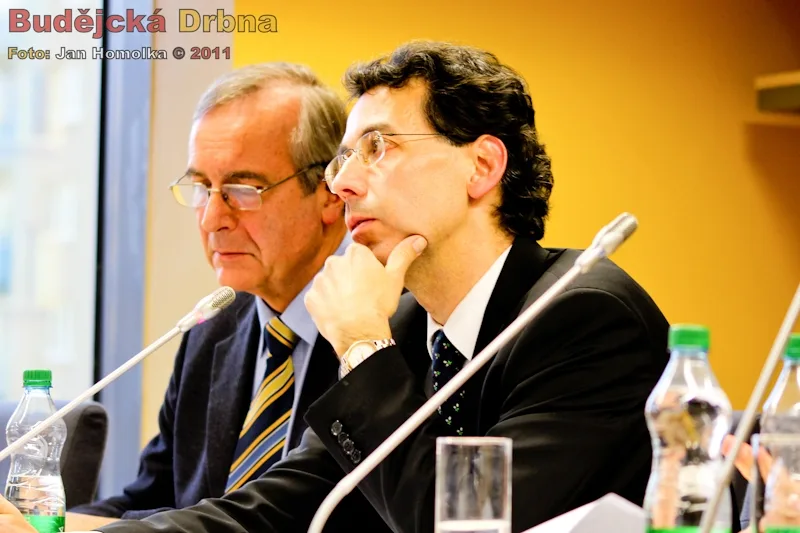 Předseda Akademického senátu doc. PaedDr. Michal Bauer, Ph.D. a místopředseda JUDr. Rudolf Hrubý