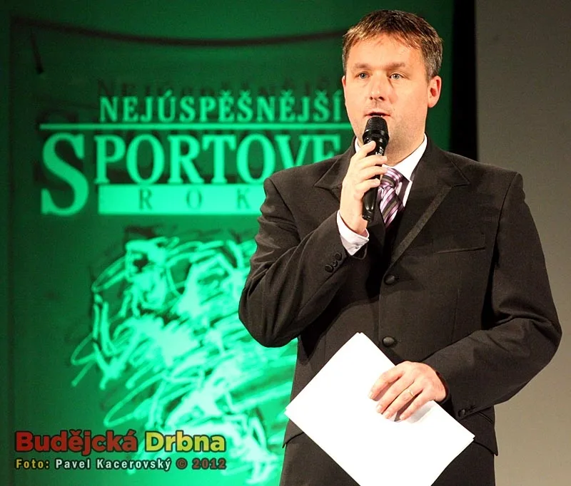 Moderátor večera Radek Šilhan