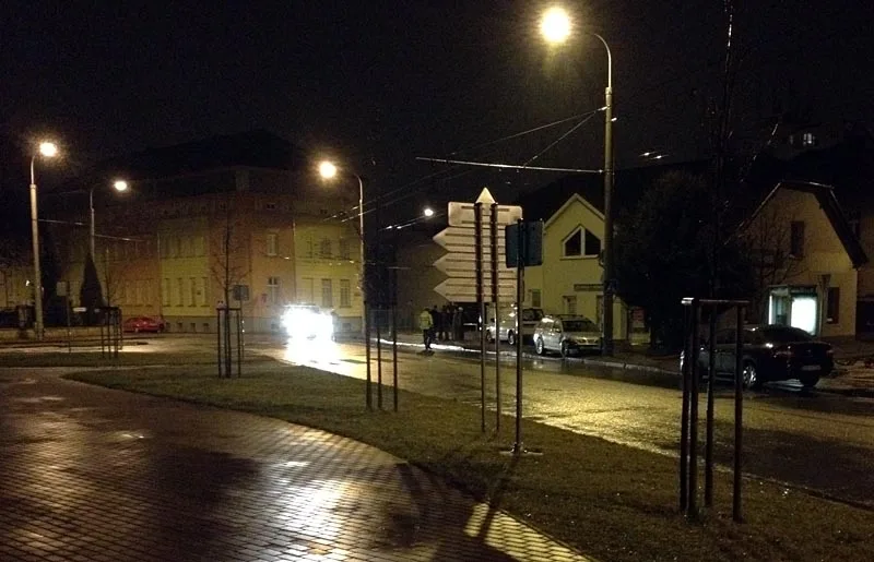 Nehoda se stala na krizové křižovatce u nemocnice