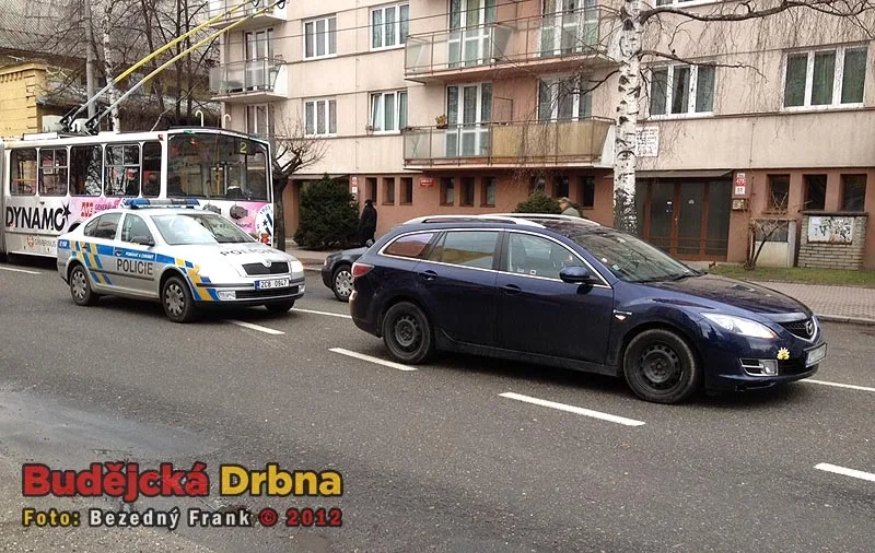 Ke střetu osobního vozidla s chodcem došlo na Lidické třídě