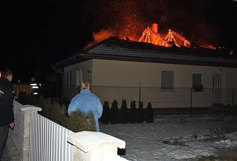 Požár rodinného domu v Roudném