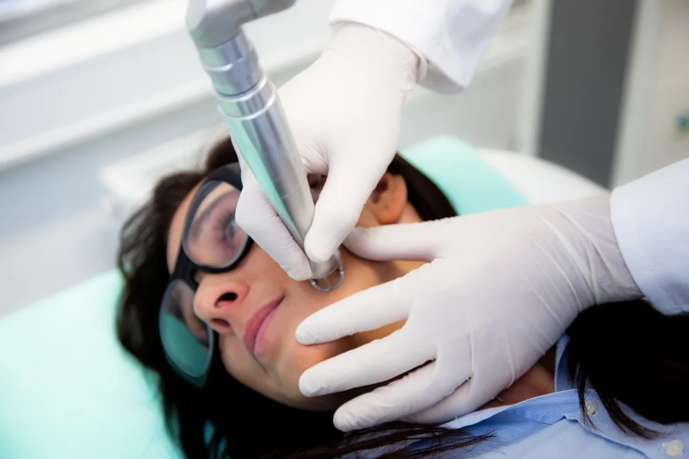 RRC Clinic - Estetická dermatologie - Laserové omlazení pleti.
