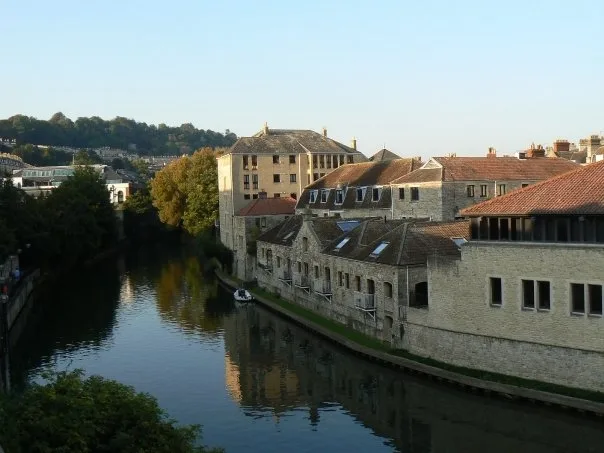 Bath a okolí