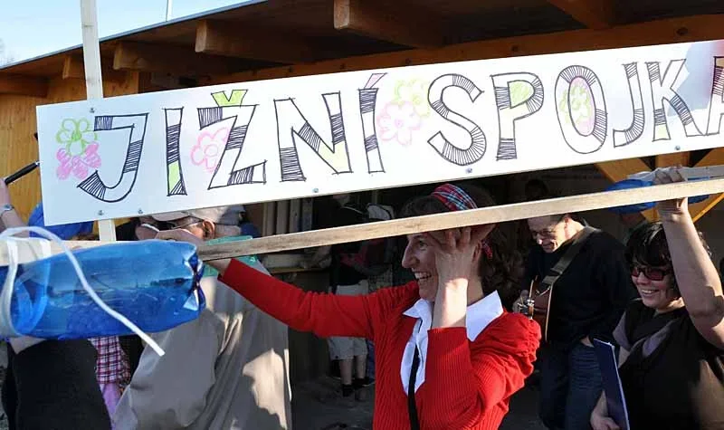 Vyprovoďme Jižní spojku po vodě k vodě