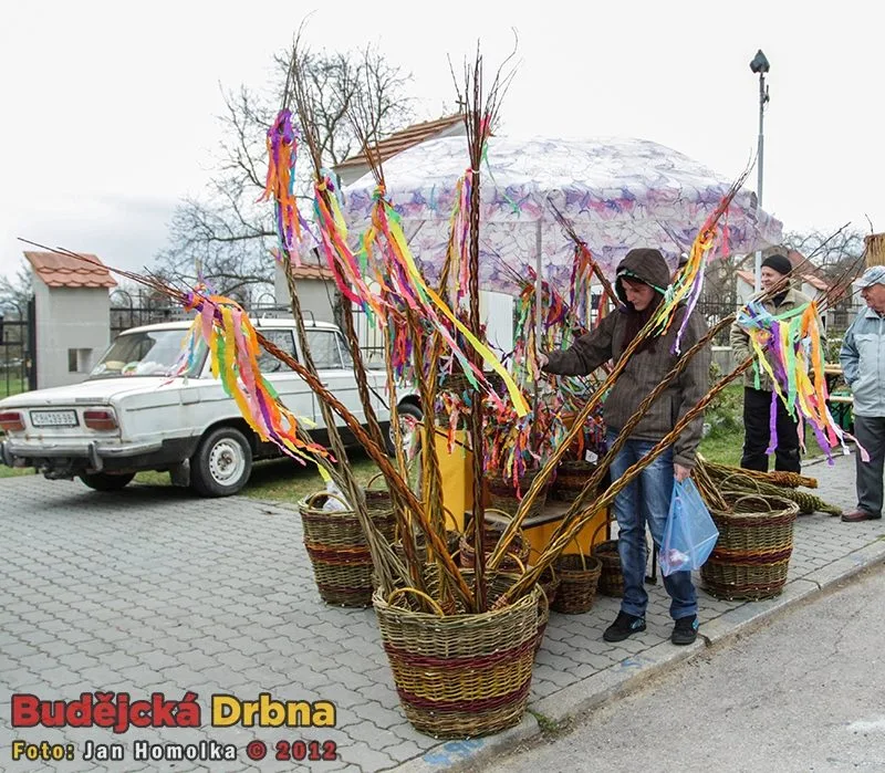 Pomlázka sem, pomlázka tam, pomlázka kam se podívám