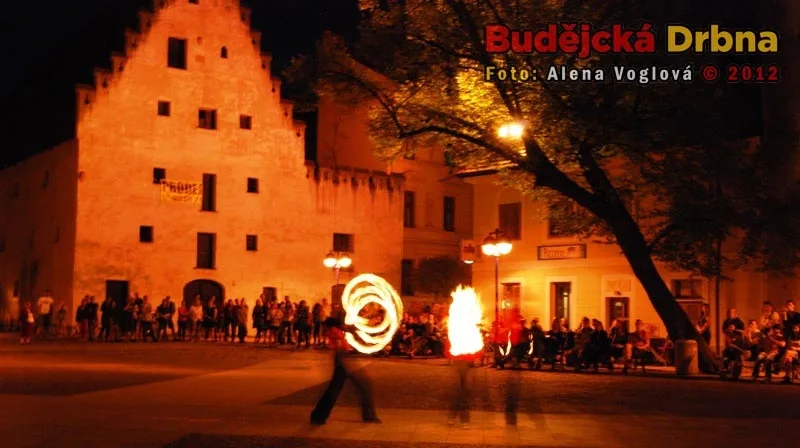 Fireshow na Piaristickém náměstí