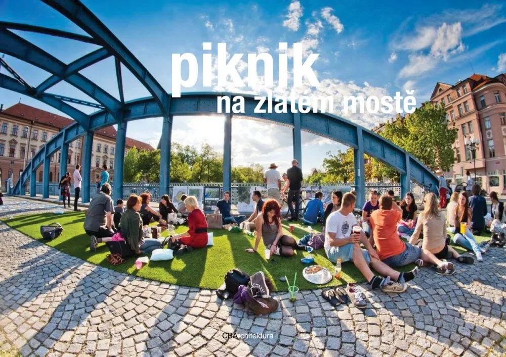 Piknik na Zlatém mostě při Budějovickém Majálesu 2012