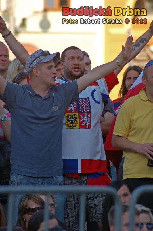 Čeští hokejisté udělali fanouškům radost až v neděli při zápase proti Finsku