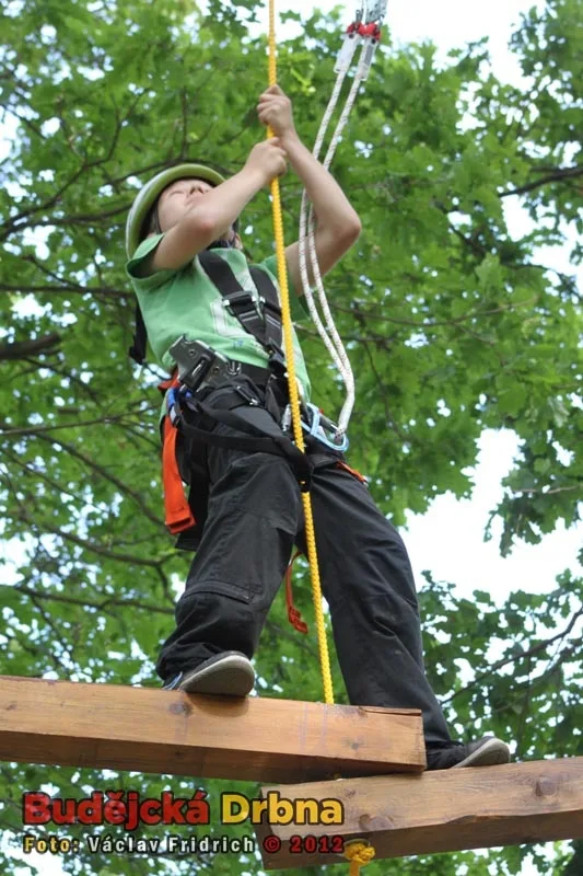 Na Máji se otevřel nový lanový park