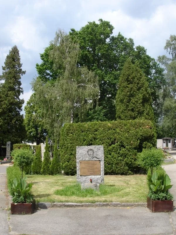 Pomník na hřbitově sv. Otýlie, v Českých Budějovicích