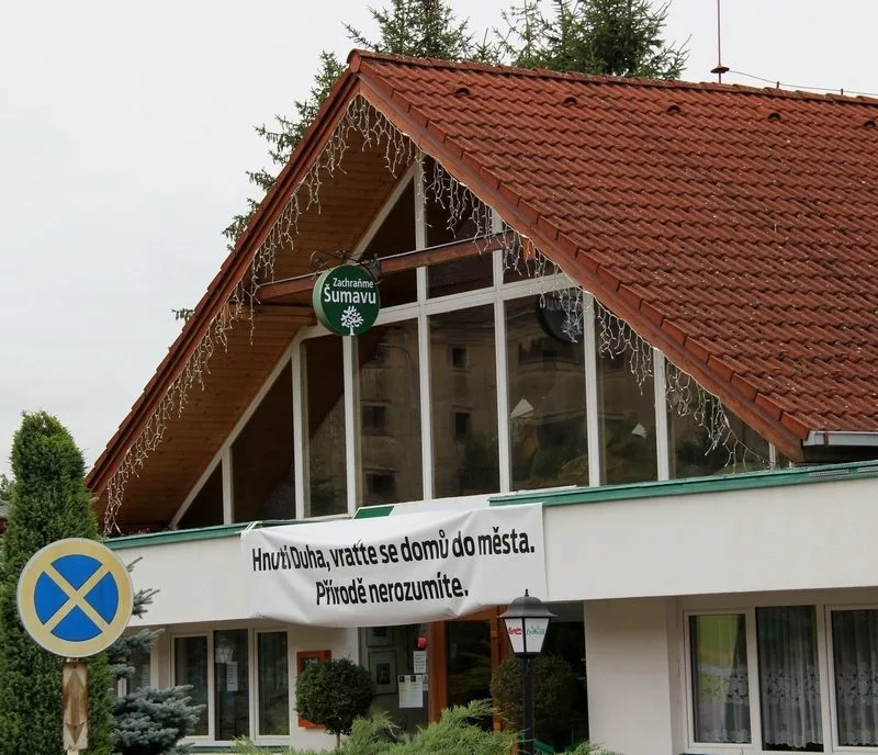 Protest a Antiprotest v Hluboké nad Vltavou