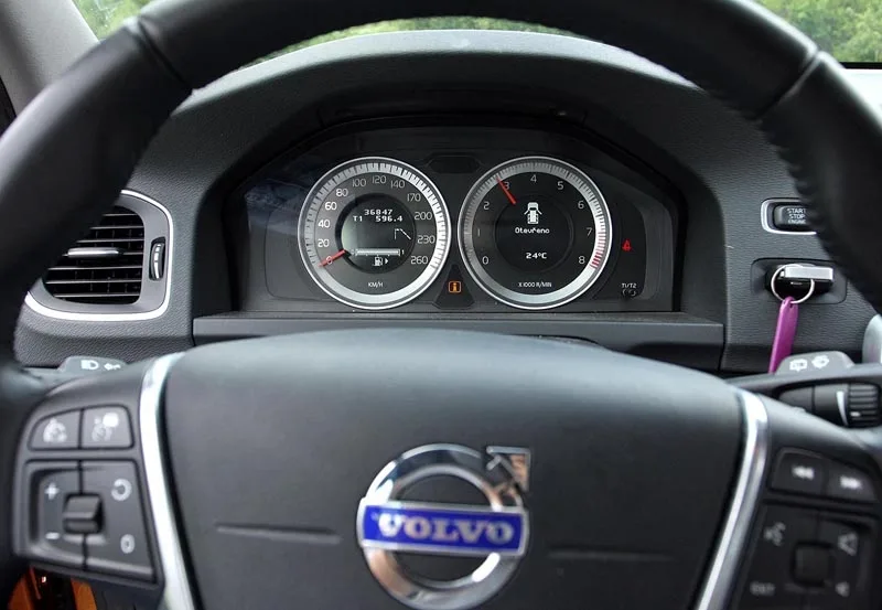 Volvo V60 T5 Momentum