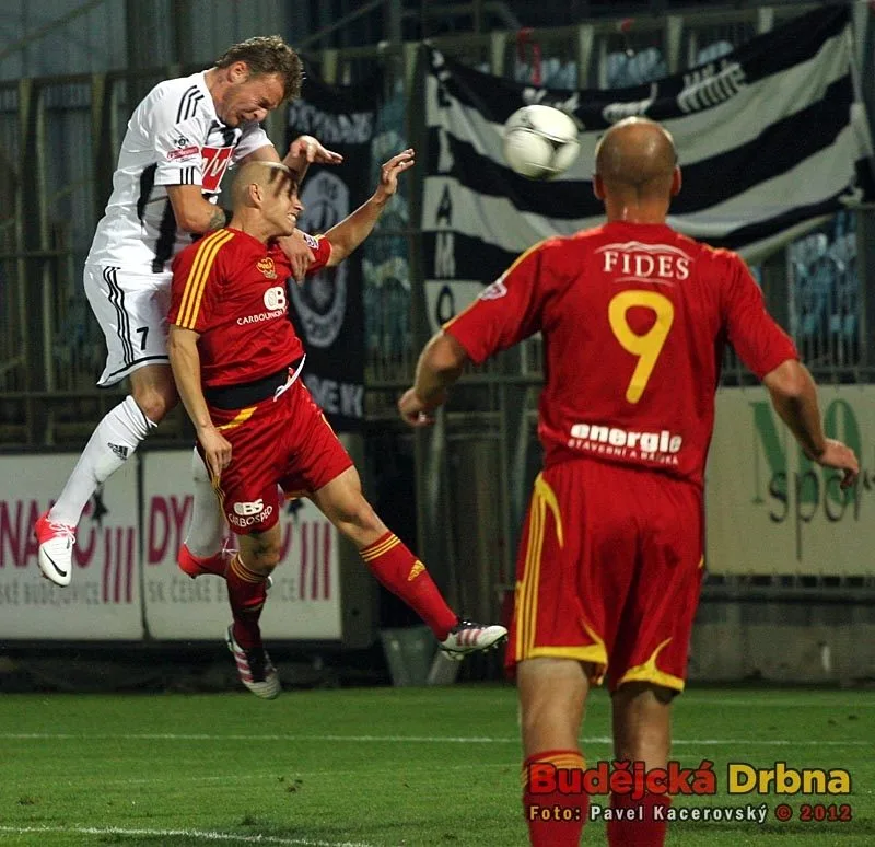 Jakub Řezníček přeskočil Pavla Haška a domácí jdou do vedení