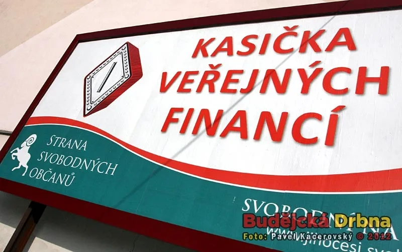Kasička v nadživotní velikosti