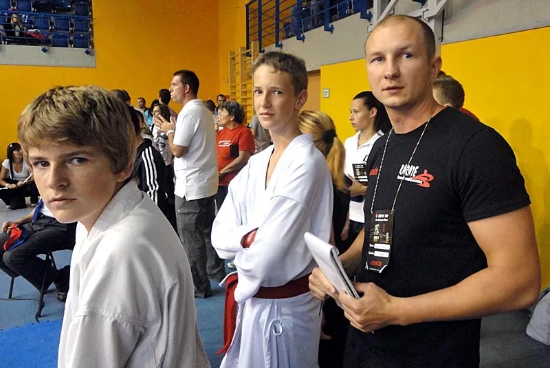 Budějcký trenér karate Miroslav Hýsek (vpravo)