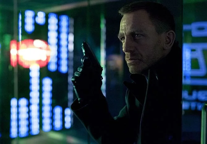 Daniel Craig