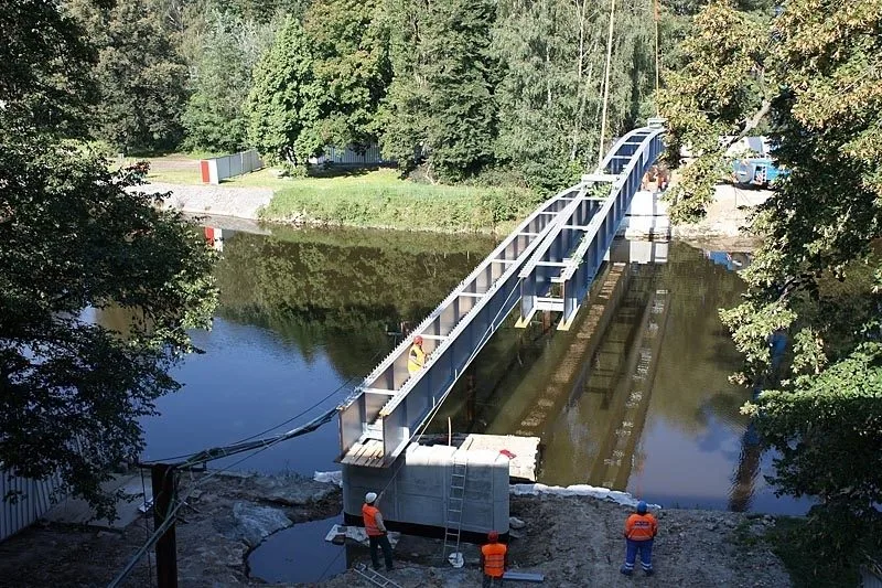 Výstavba nové lávky přes Vltavu u Budvar Arény