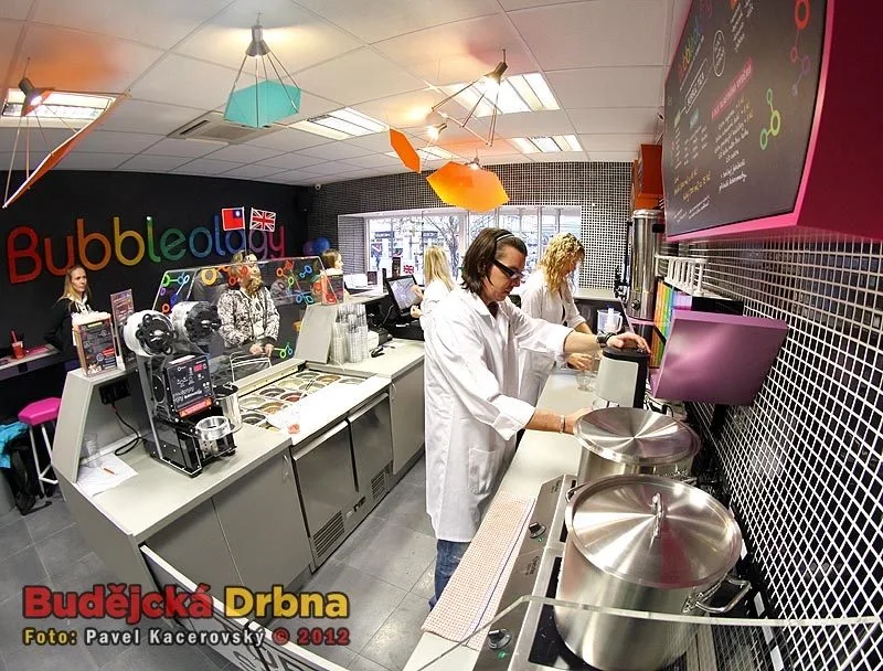 Bubbleology na Lannově třídě