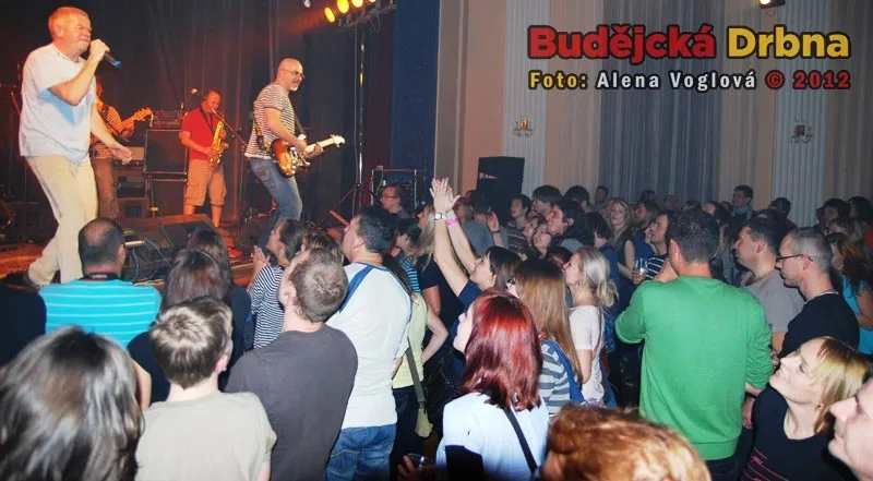 Koncert kapely Mňága a Žďorp