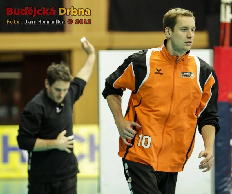 Sebastian Kühner při rozběhávání