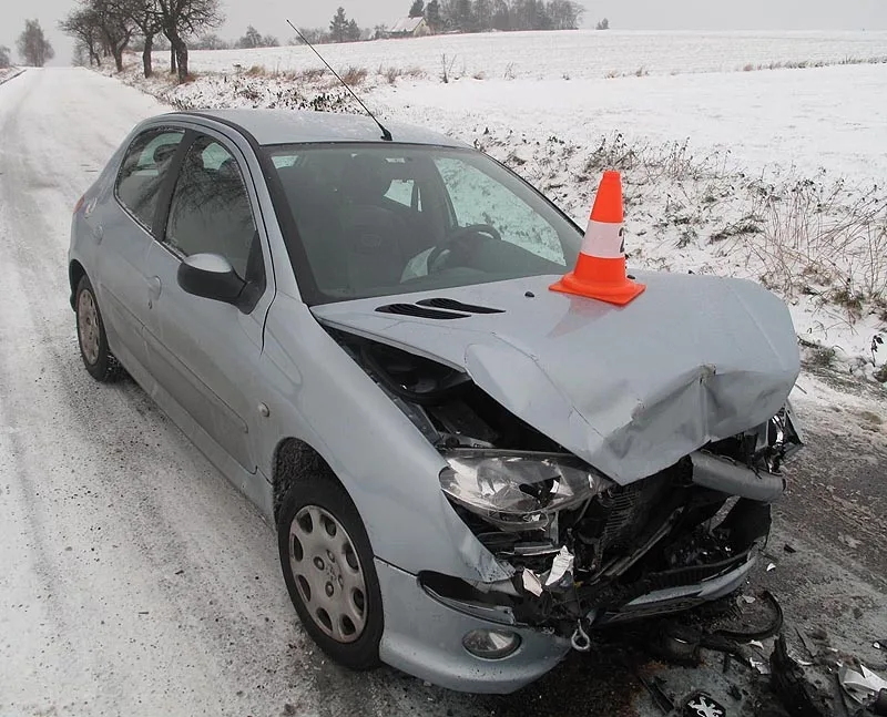 Zničený peugeot