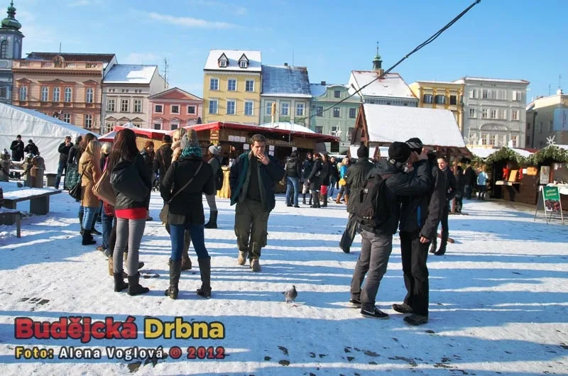 Nic netušící lidé nevěděli, co se děje