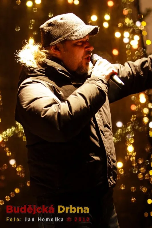 Rodák z Budějc zazpíval jak své nové písně, tak i ty starší