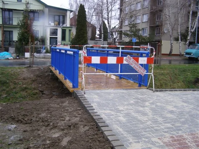 Nová lávka pro pěší před Dobrovodský potok