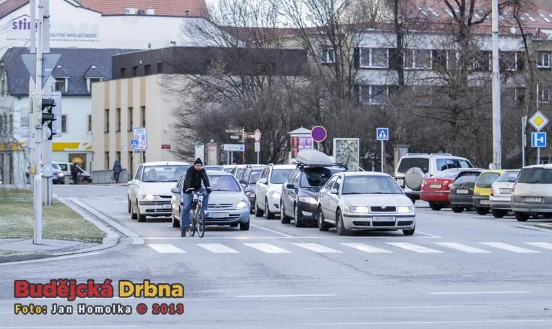 Křižovatka na Senovážném náměstí