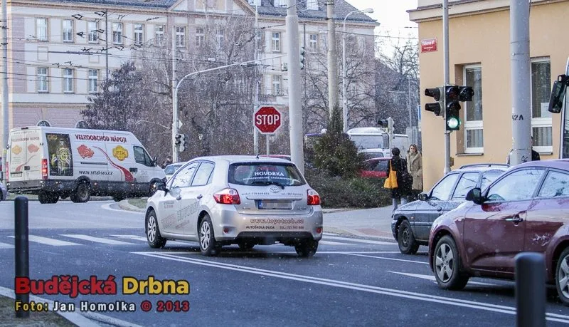 Křižovatka na Senovážném náměstí