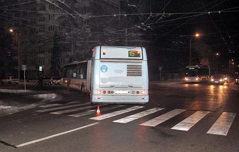 Přechod, na kterém autobus srazil chodkyni
