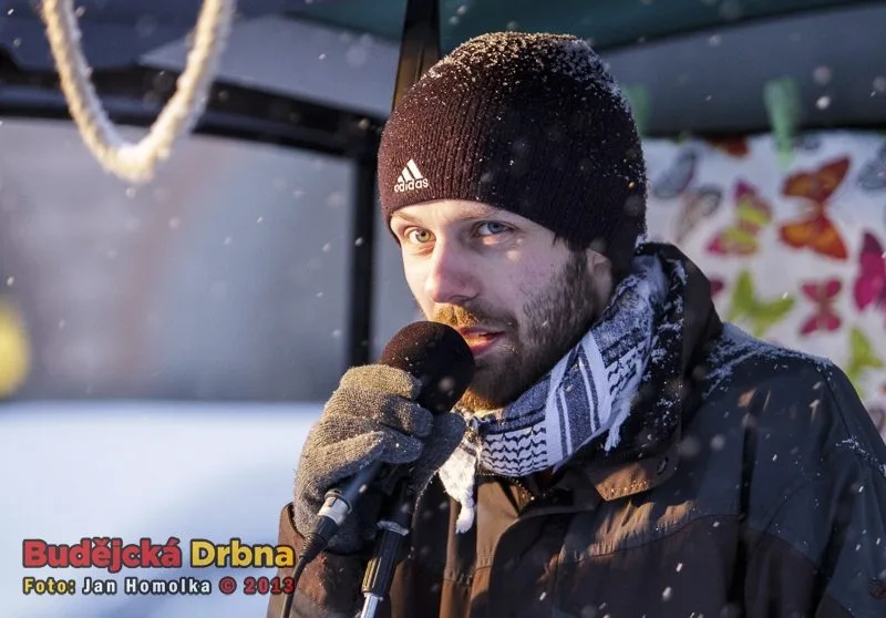 Protestní shromáždění proti zástupcům KSČM v radě Jihočeského kraje