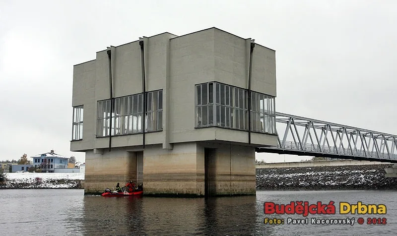 Hráz římovské nádrže