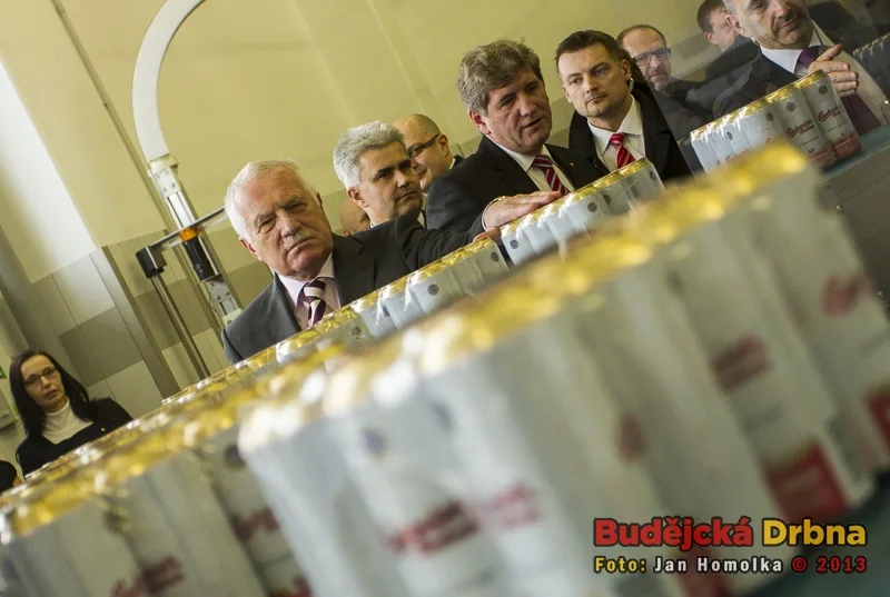 Slavnostní otevření stáčírny plechovkového piva v Budějovickém Budvaru